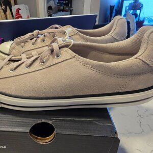 Woman's Shoes Converse Chuck Taylor All Star Dainty Suede Size 8 Papyrus NEW